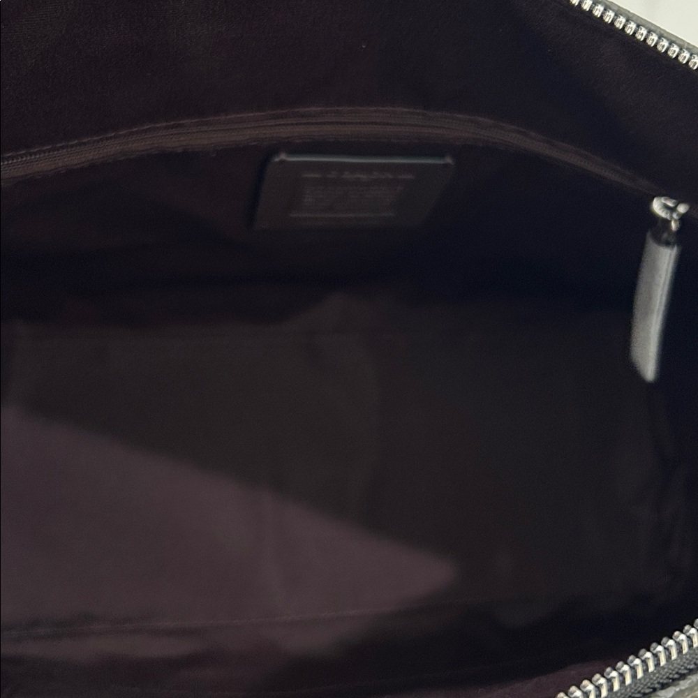 Coach (NWT) Gallery Tote Bag with Heart Bolt Print - Picture 11 of 15